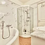 Appartement Puddington Abbey By Art&suites Elegant Xviiie 80m Privatif Centre Calme Et Douceur De Vivre Narbonne